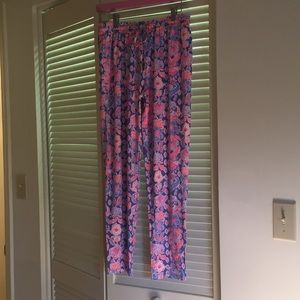 Lilly Pulitzer jogger style pants